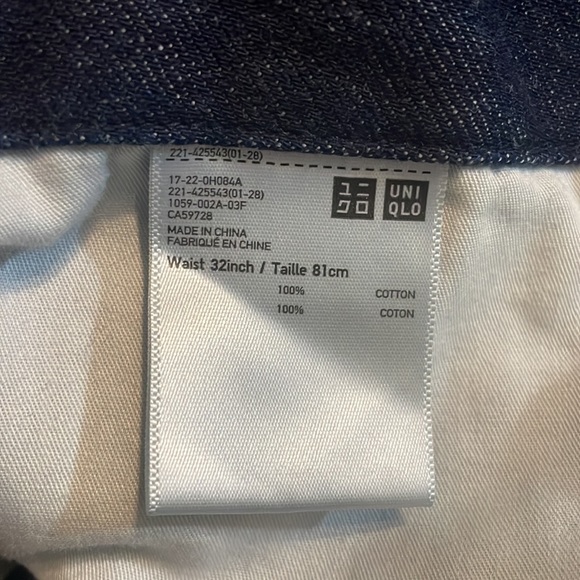 2/$25 Uniqlo Dark Wash Relaxed Fit Cut Off Jeans Size 32 - Picture 16 of 16